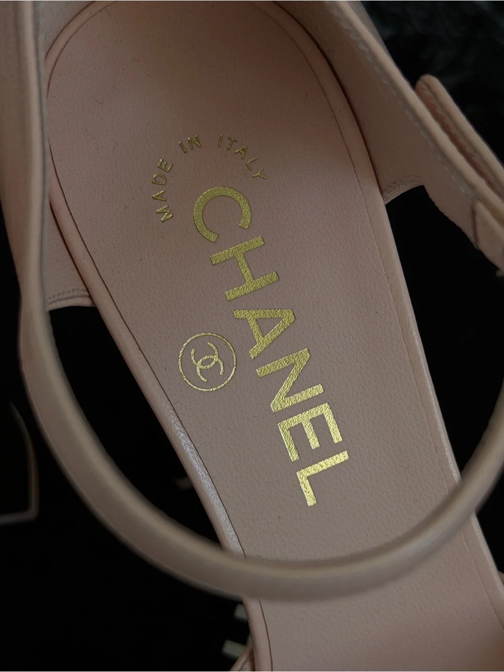 CHANEL 💛chanel💛 interlocking